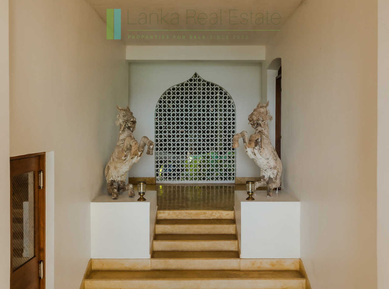 Exceptional architect-designed luxury villa in Weligama