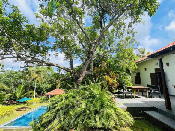 Attractive colonial villa in Hikkaduwa