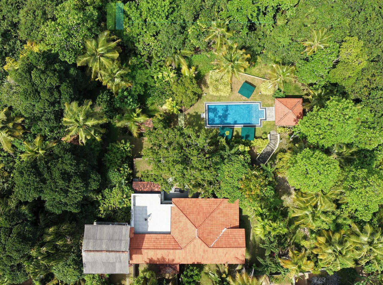 Attractive colonial villa in Hikkaduwa