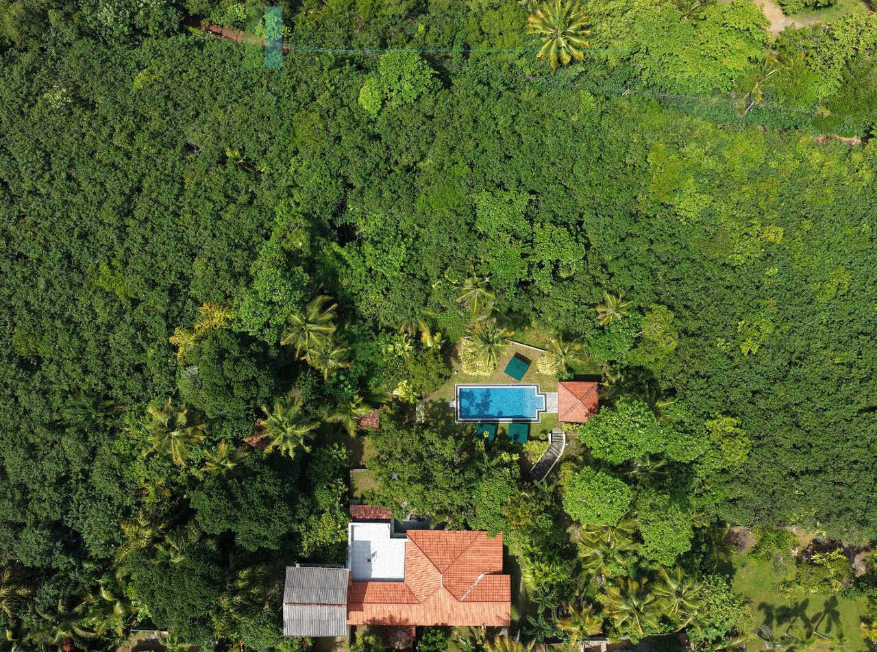 Attractive colonial villa in Hikkaduwa