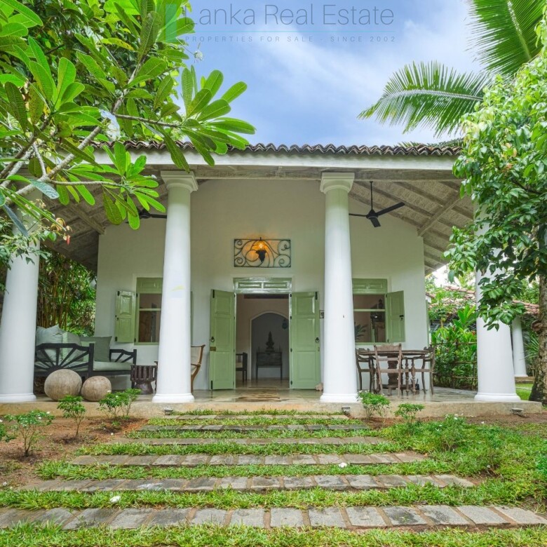 Five bedroom luxury riverside villa near Ahangama