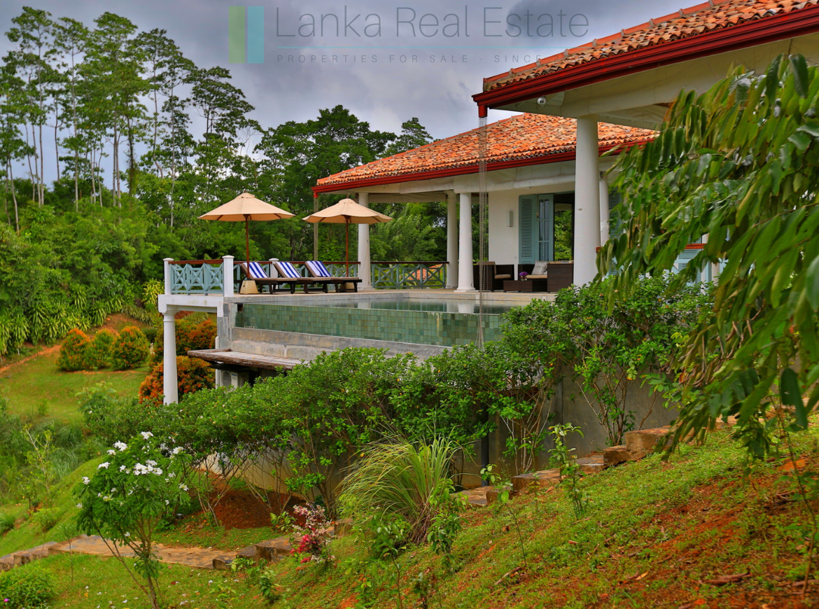 Impressive grand colonial-style villa