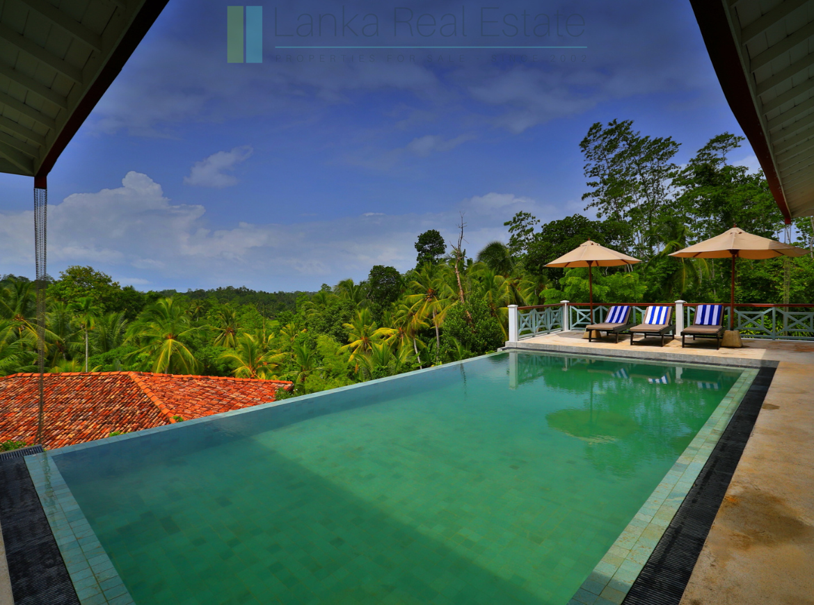 Impressive grand colonial-style villa