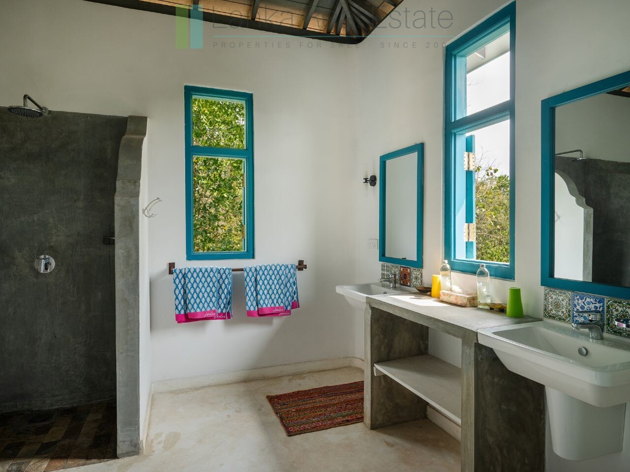 Modern villa moments from Mawella Beach