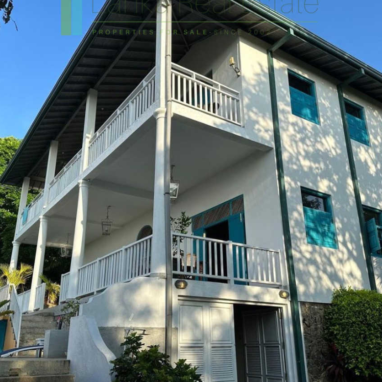 Modern villa moments from Mawella Beach
