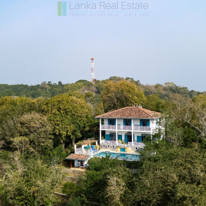 Modern villa moments from Mawella Beach