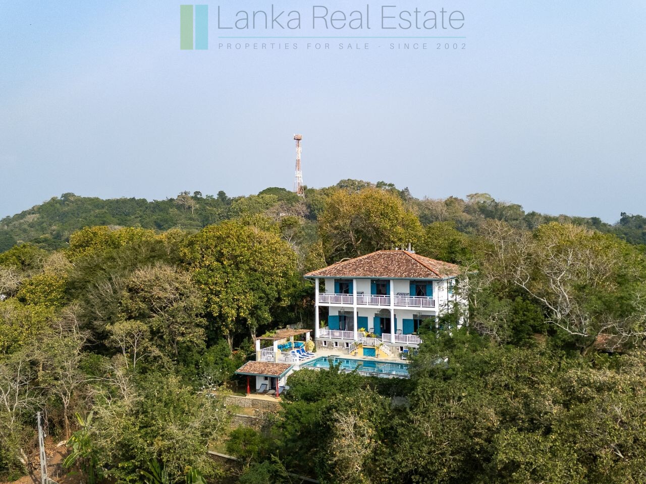 Modern villa moments from Mawella Beach