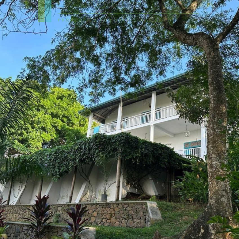 Modern villa moments from Mawella Beach