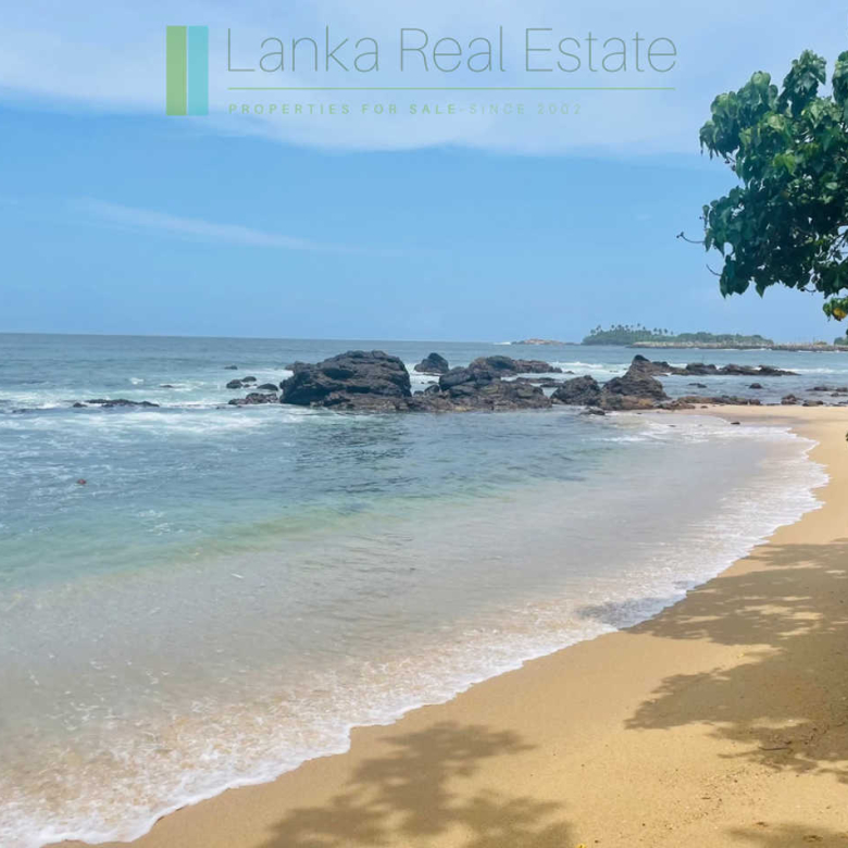 Fifty perch plot with access to a swimming beach