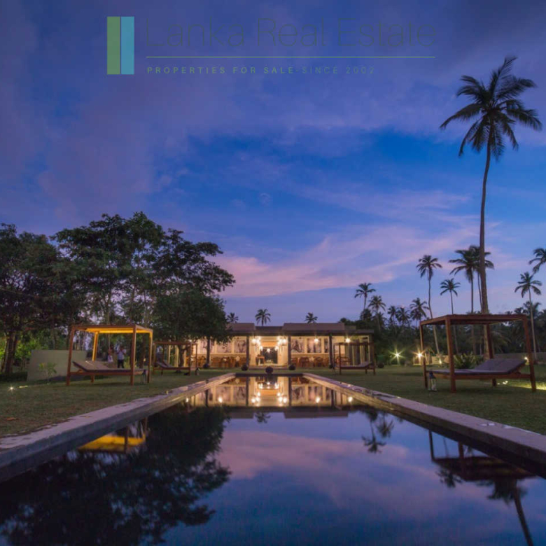 Boutique hotel near the beach at Boossa, Galle