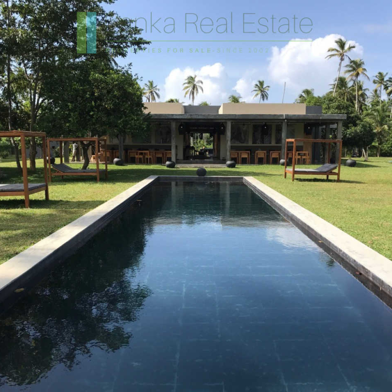 Boutique hotel near the beach at Boossa, Galle