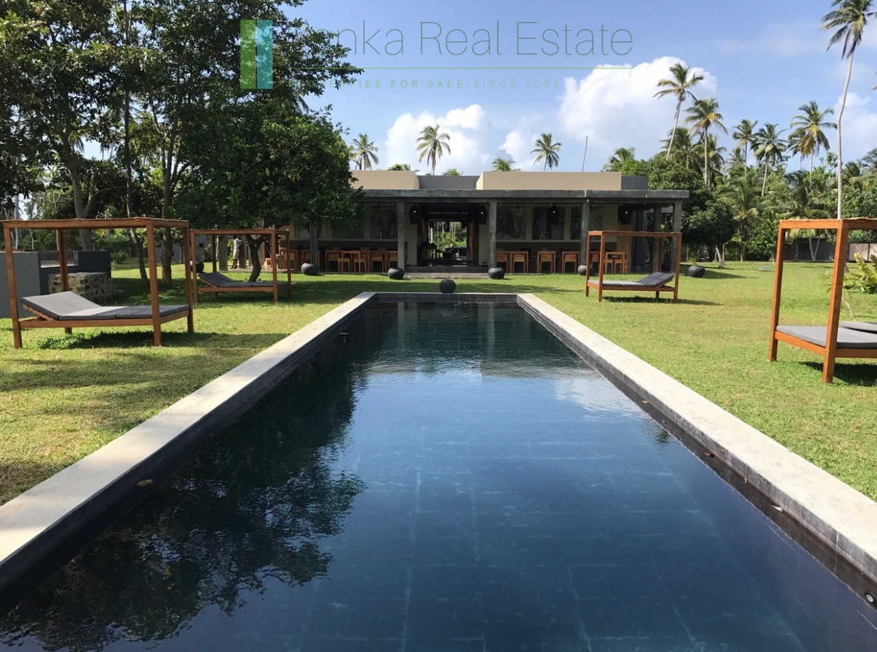 Boutique hotel near the beach at Boossa, Galle