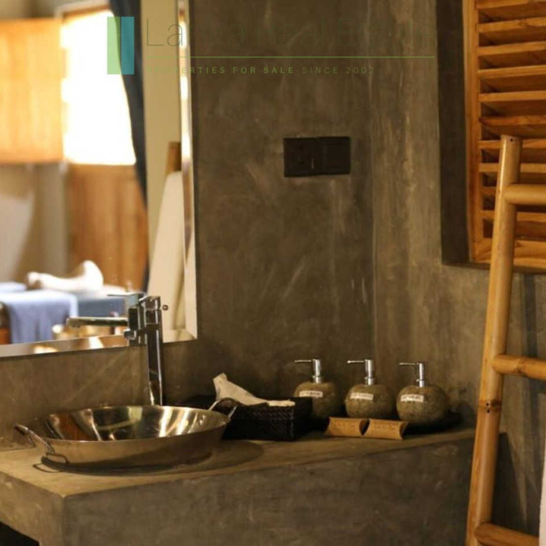 Boutique hotel near the beach at Boossa, Galle