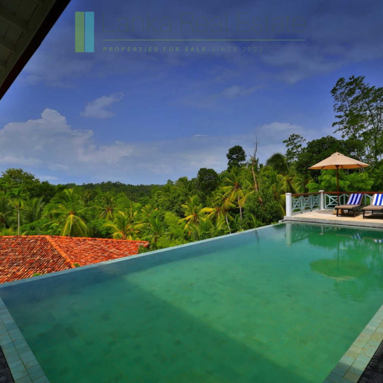 Impressive grand colonial-style villa