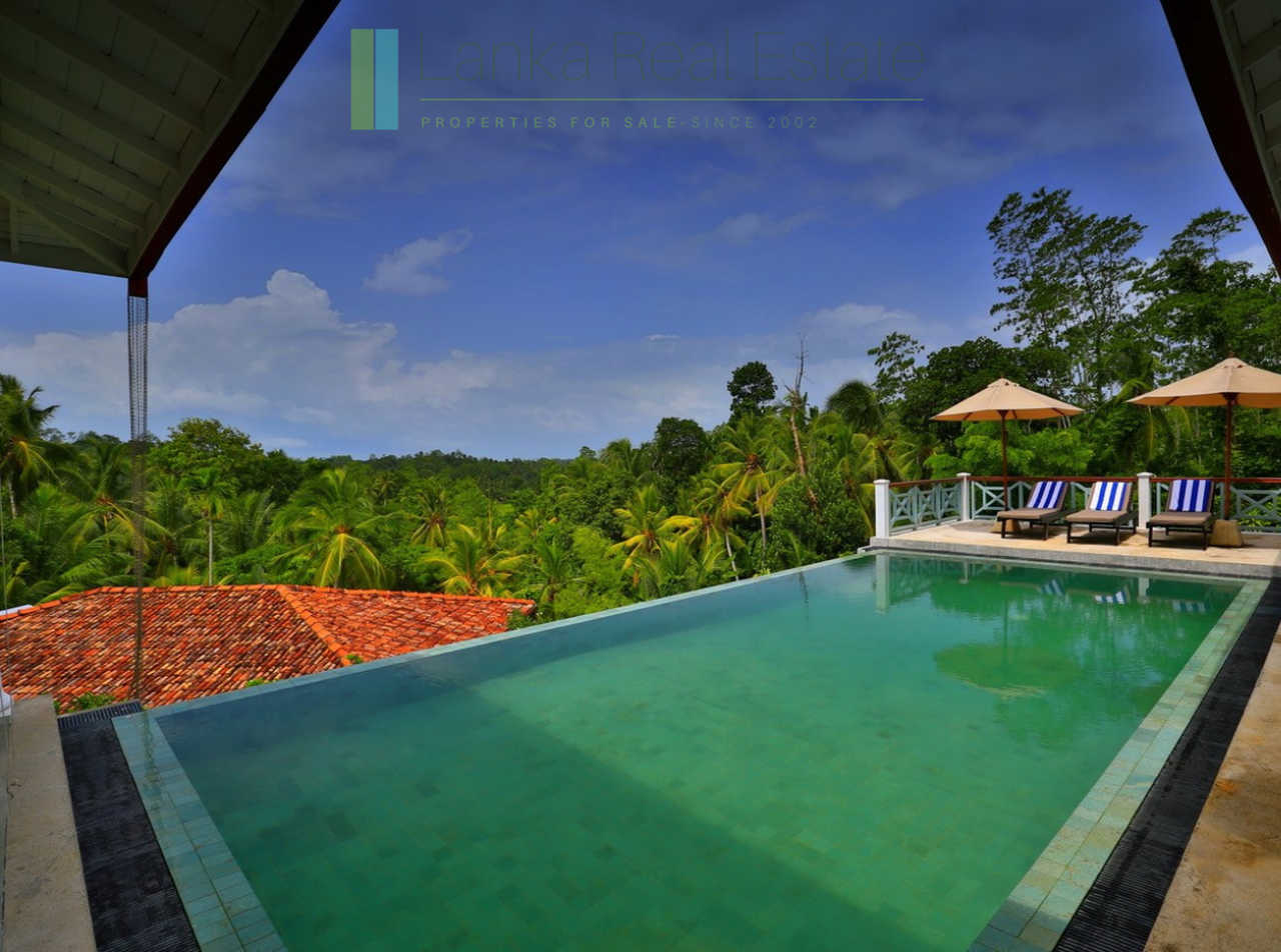 Impressive grand colonial-style villa