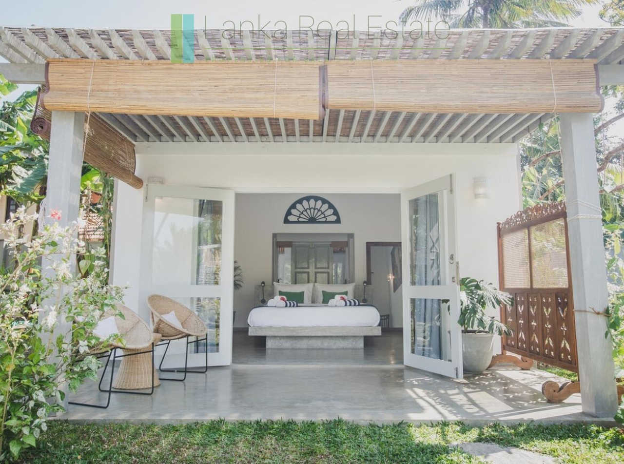 Architect designed Midigama boutique villa/hotel