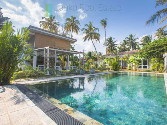 Architect designed Midigama boutique villa/hotel