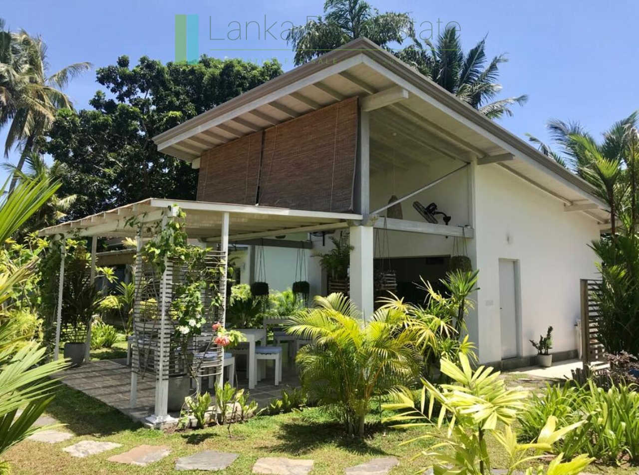 Architect designed Midigama boutique villa/hotel