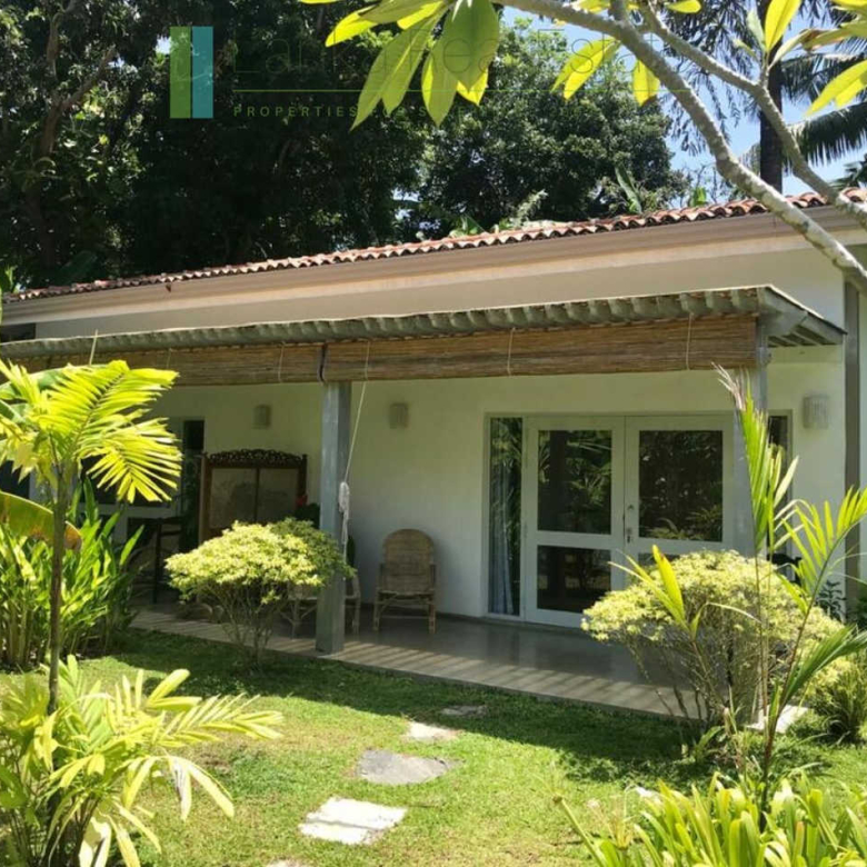 Architect designed Midigama boutique villa/hotel