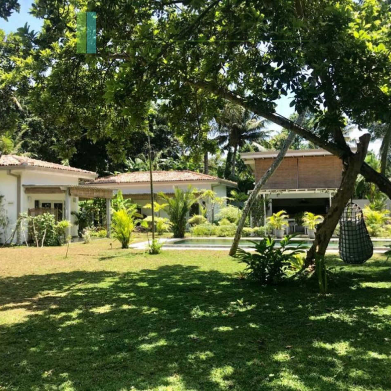 Architect designed Midigama boutique villa/hotel