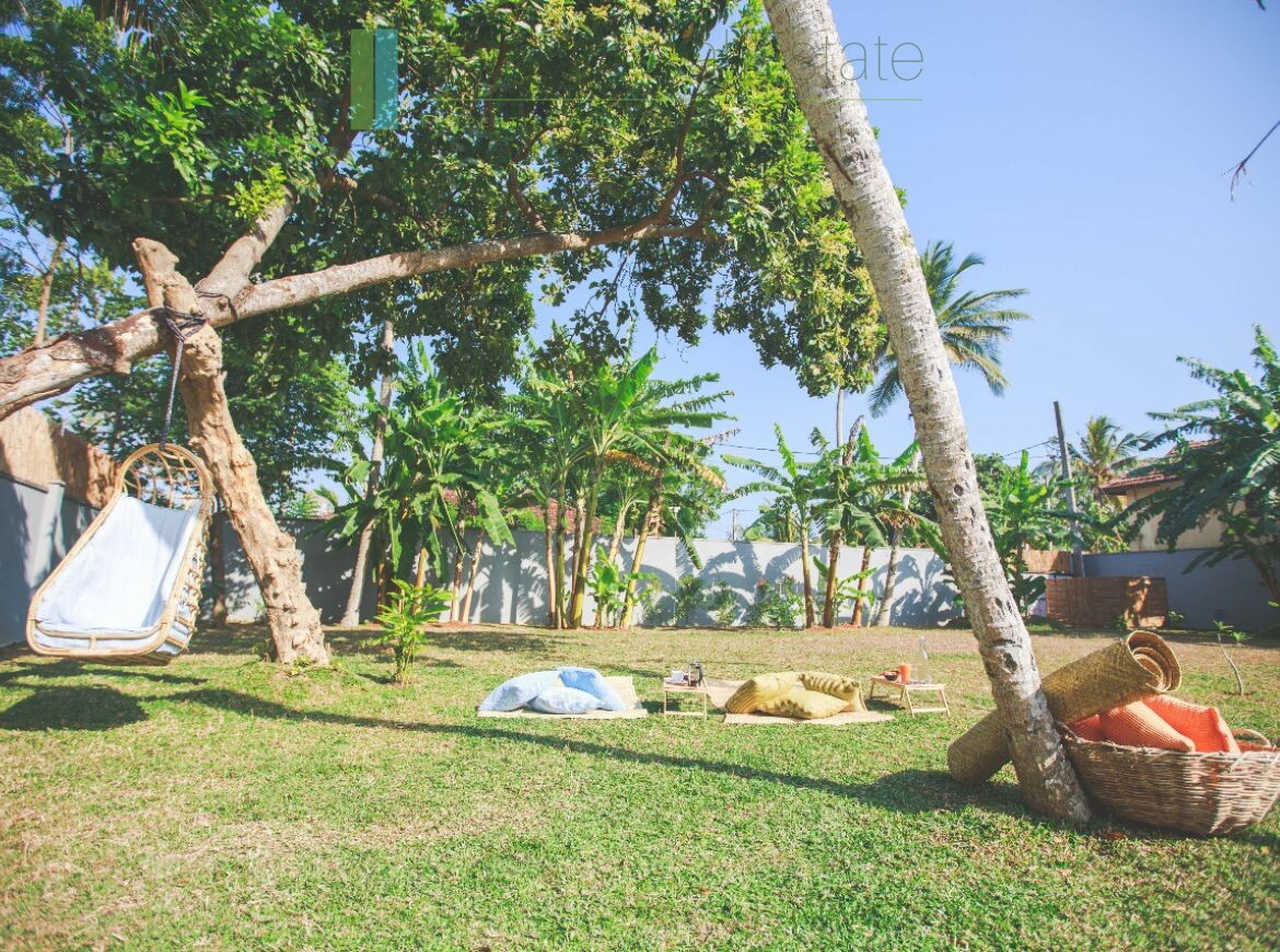 Architect designed Midigama boutique villa/hotel