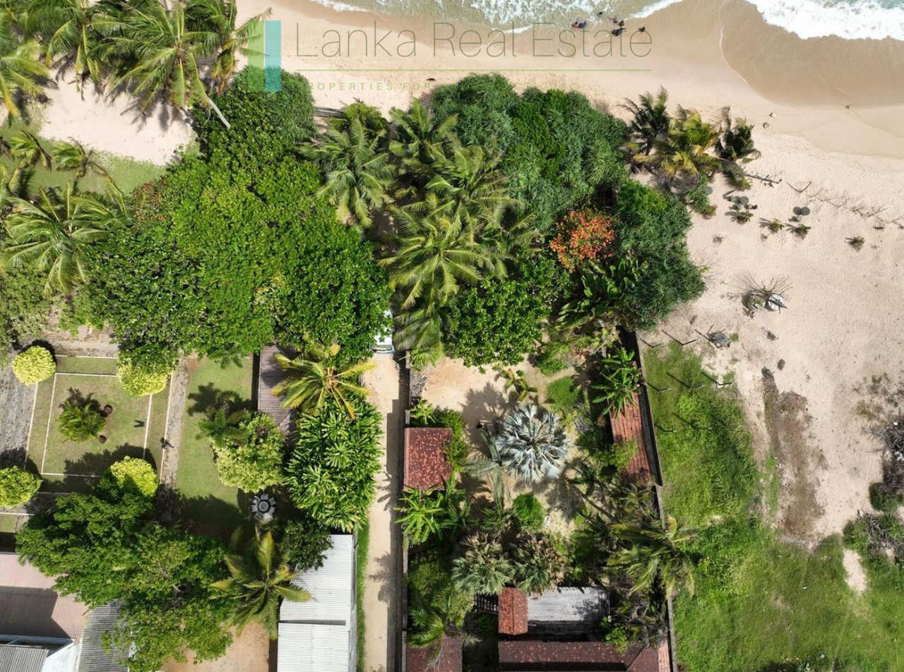 LAND-FOR-SALE-BEACHFRONT-WITH-TWO-STOREY-WOODEN-HOUSE-MIRISSA-SRI-LANKA-1_result Mirissa beachfront development plot