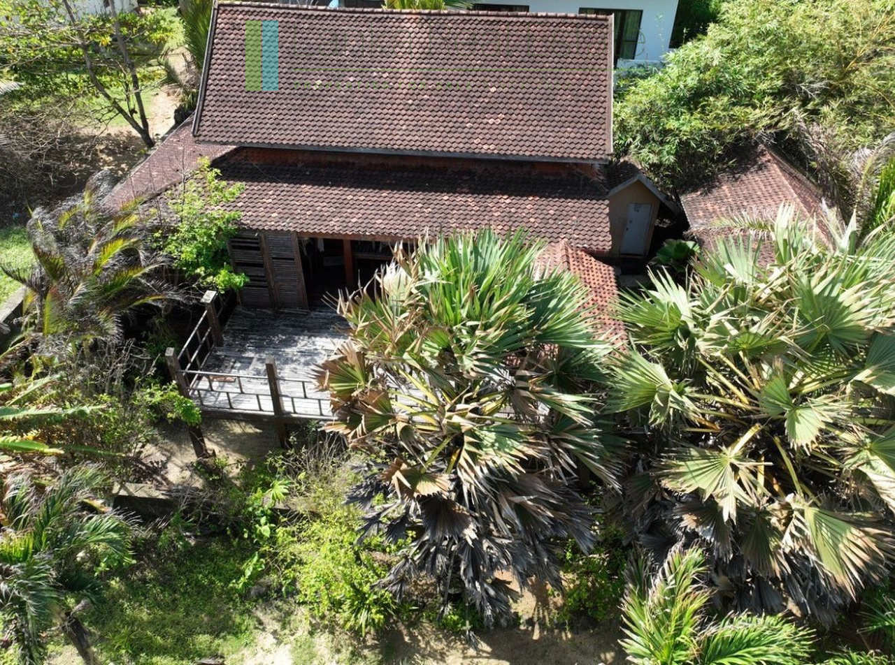Mirissa beachfront development plot