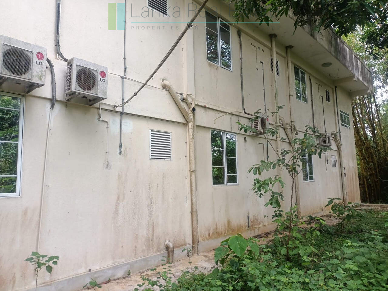 Huge plot with potential in the Negombo area
