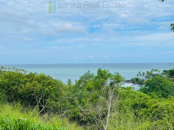Elevated ocean view land near Tangalle