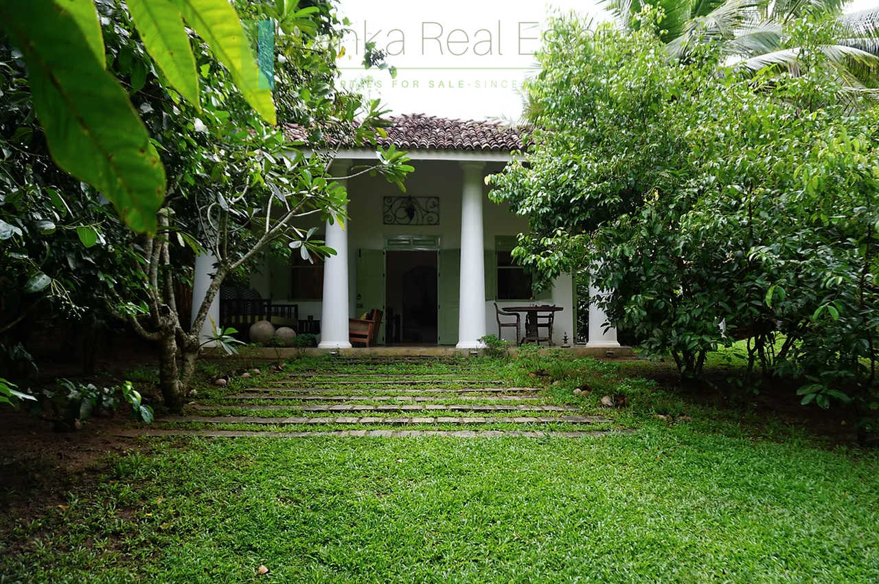 Five bedroom luxury riverside villa near Ahangama