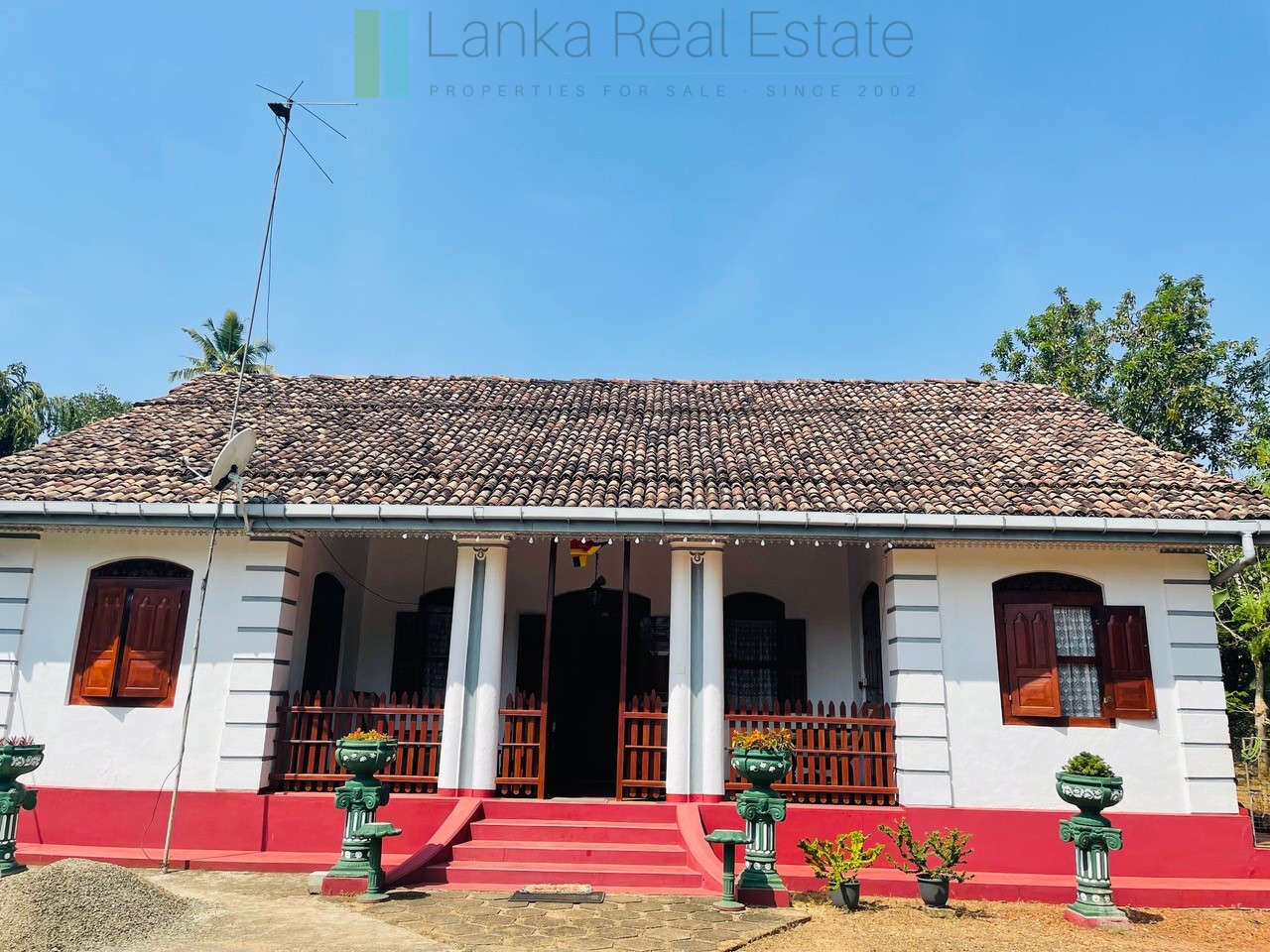 Four bedroom heritage house in Habaraduwa