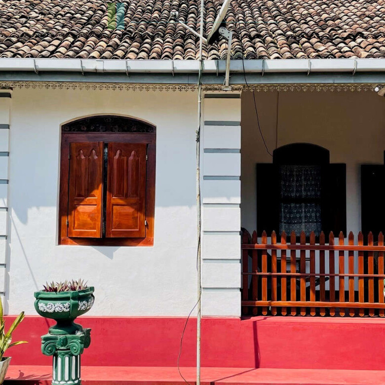 Four bedroom heritage house in Habaraduwa