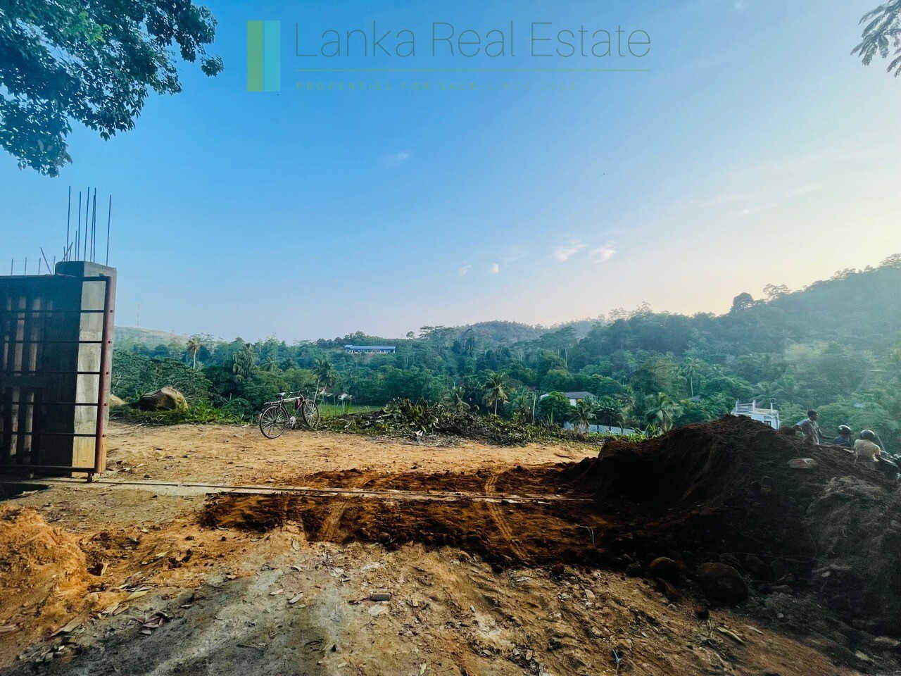 Heritage house with adjacent hotel on 45 acre estate