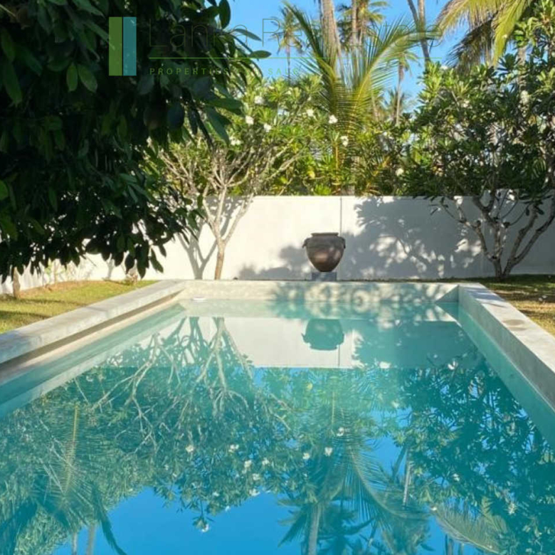 Well presented villa near beach in Rekawa