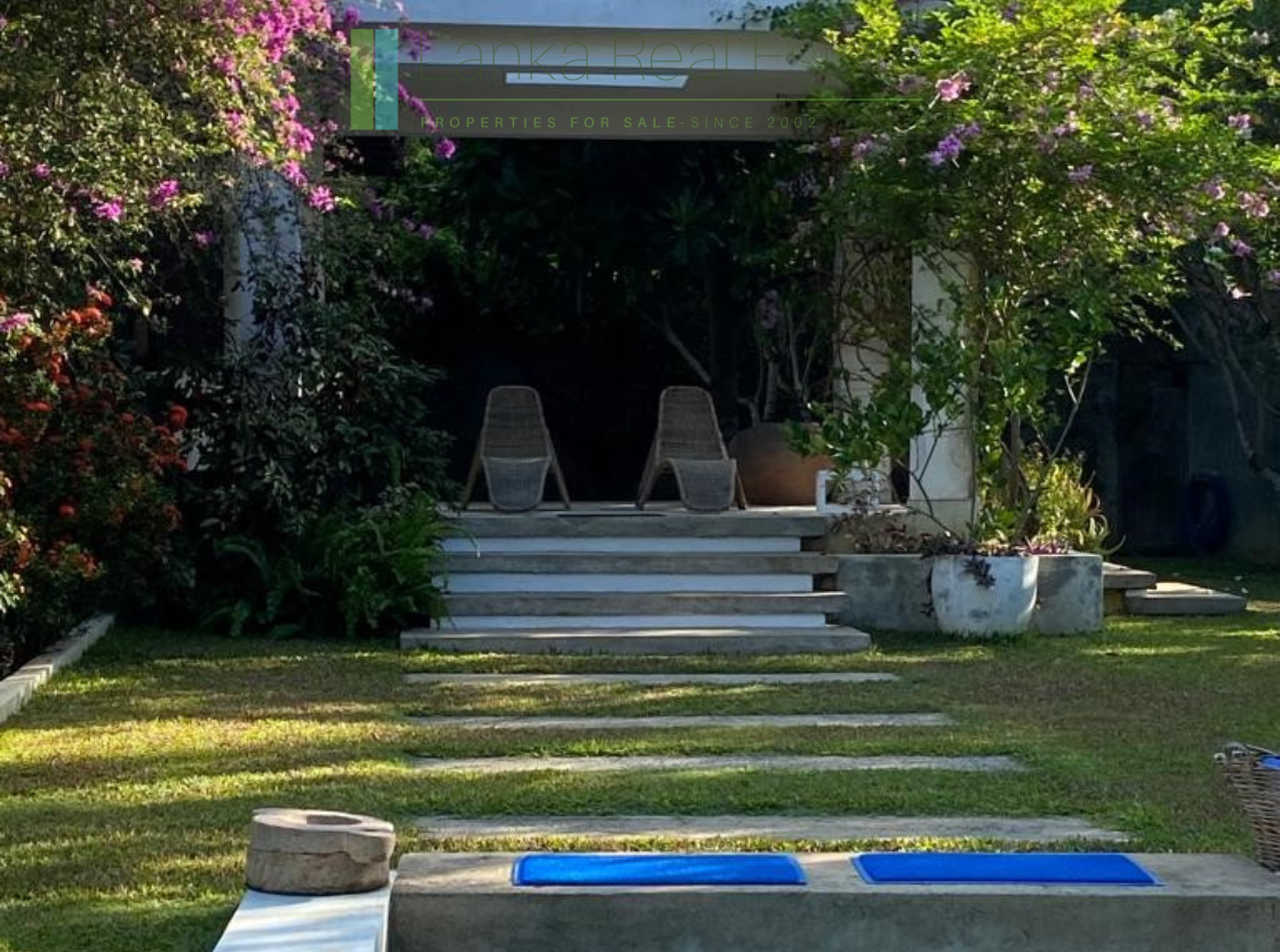 Well presented villa near beach in Rekawa