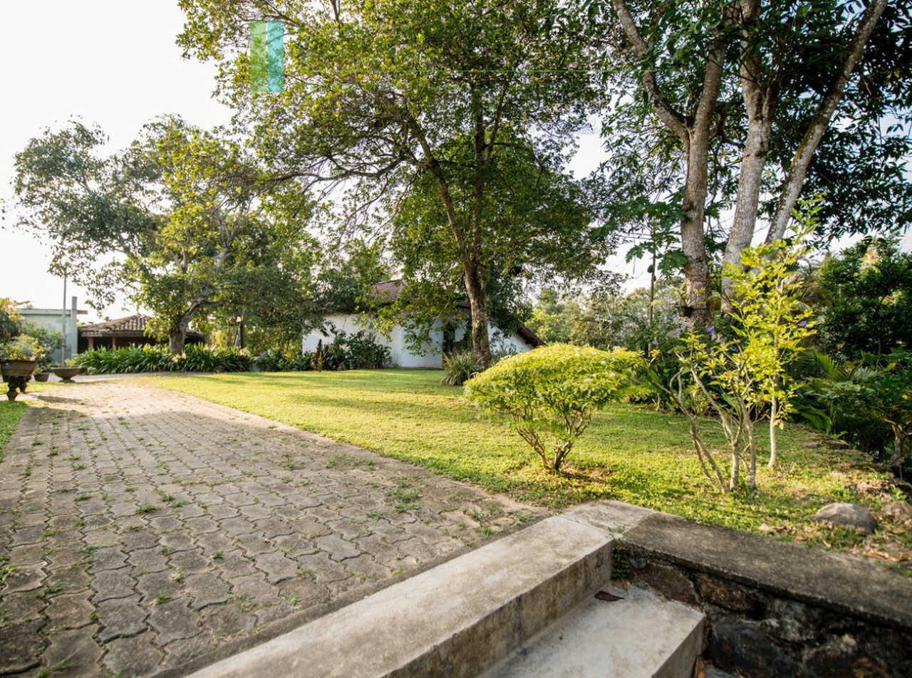 Large plot with three self-contained villas