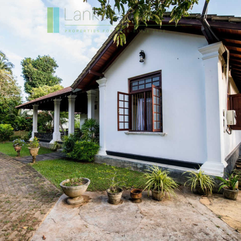 Large plot with three self-contained villas