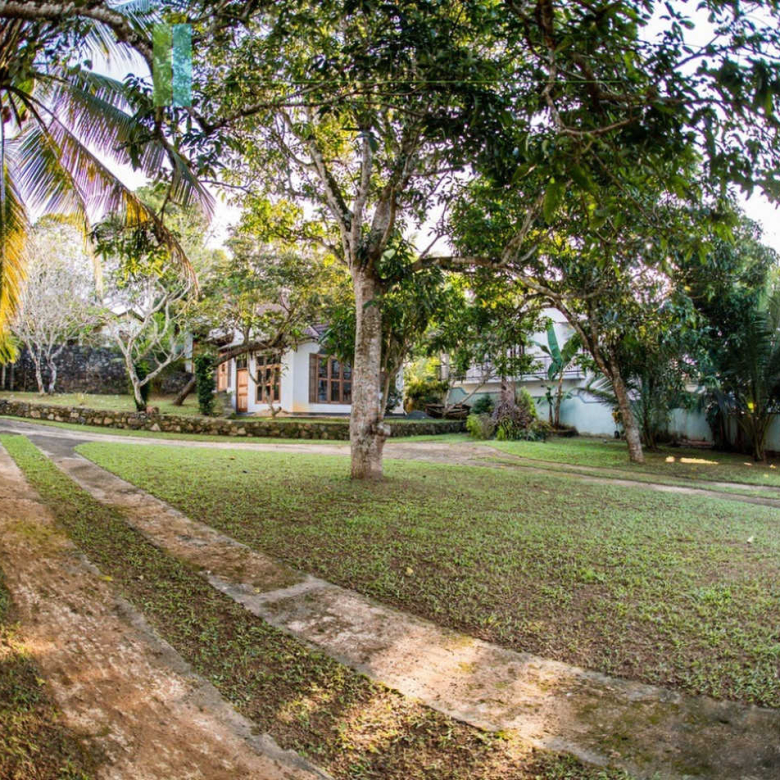 Large plot with three self-contained villas