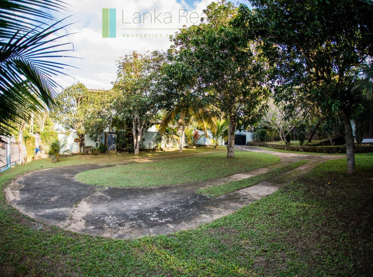 Large plot with three self-contained villas