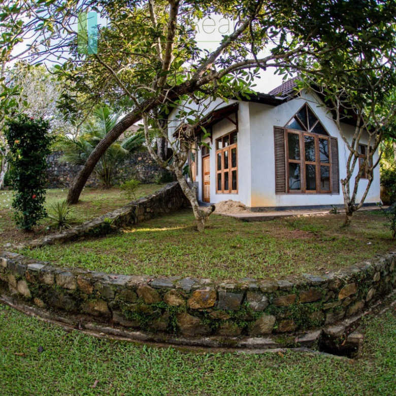 Large plot with three self-contained villas