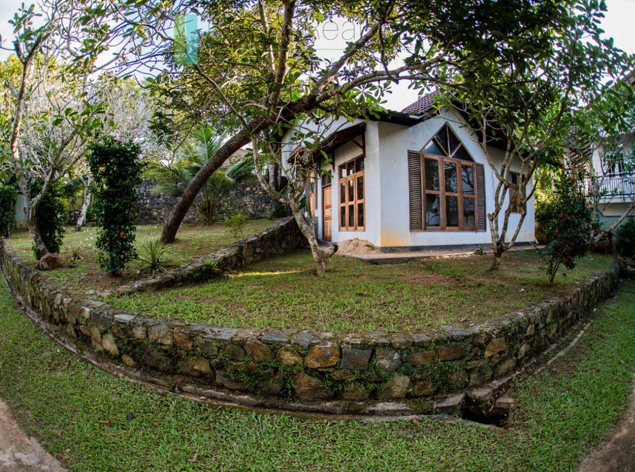 Large plot with three self-contained villas