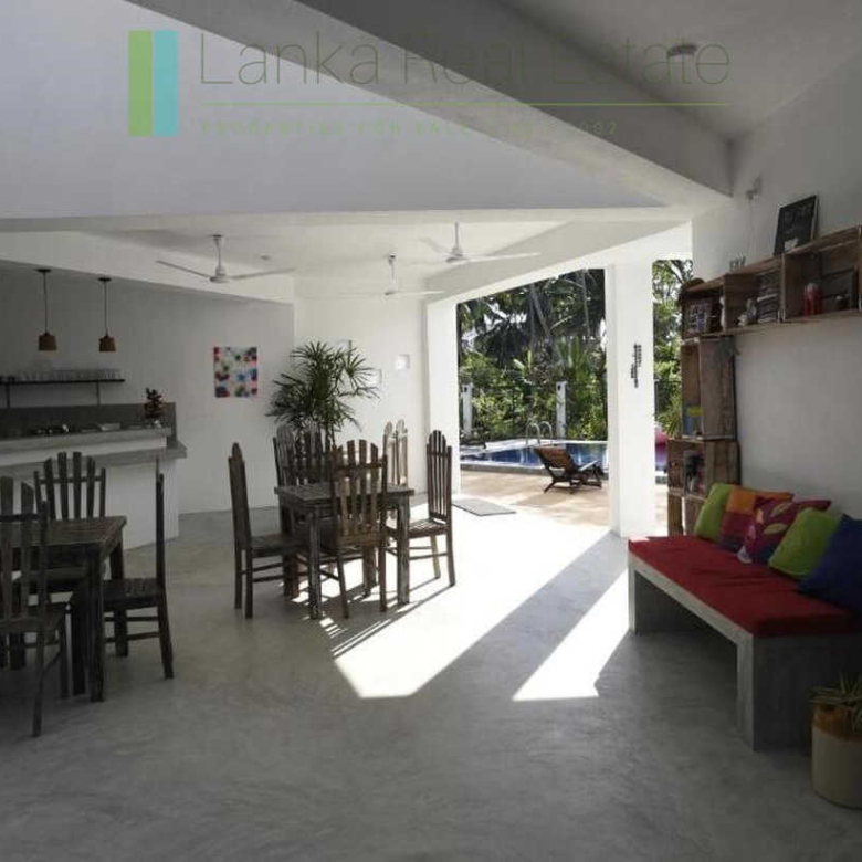 Large villa with pool and self-contained apartment