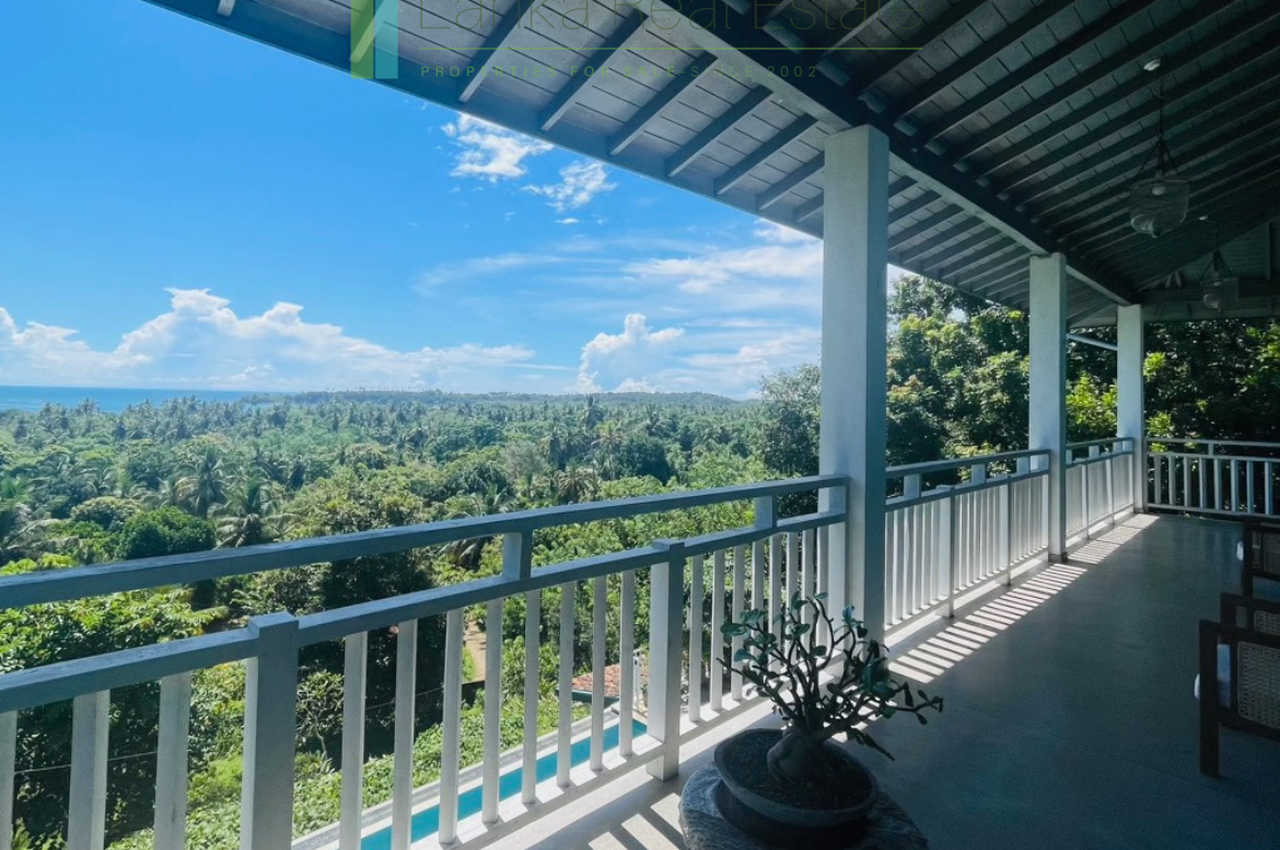 Modern villa moments from Mawella Beach