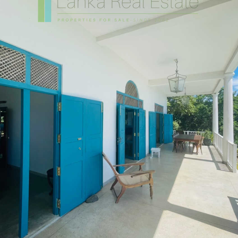 Modern villa moments from Mawella Beach