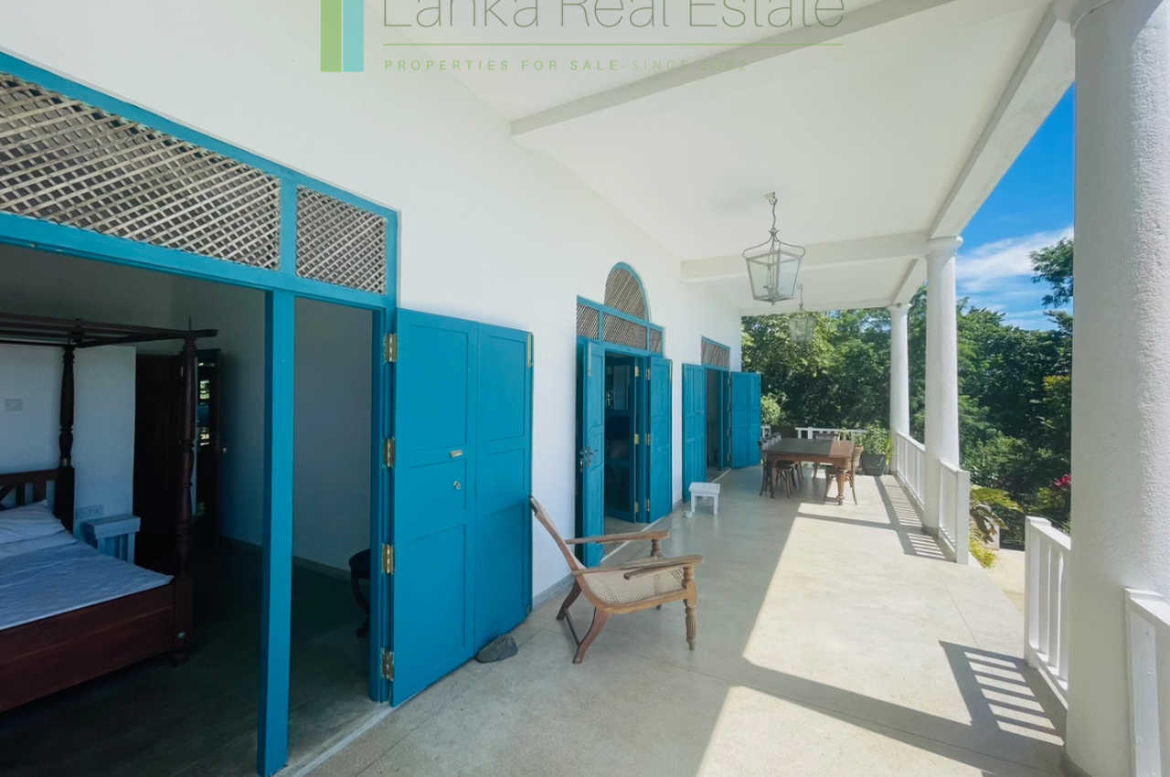 Modern villa moments from Mawella Beach