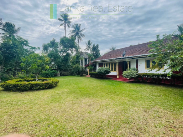 1950s house in Hikkaduwa