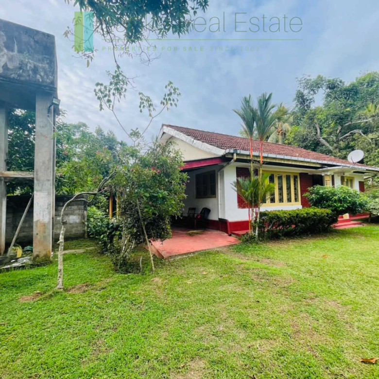 1950s house in Hikkaduwa