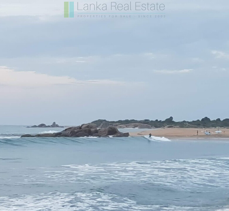 Desirable plot on the beach at Whisky Point