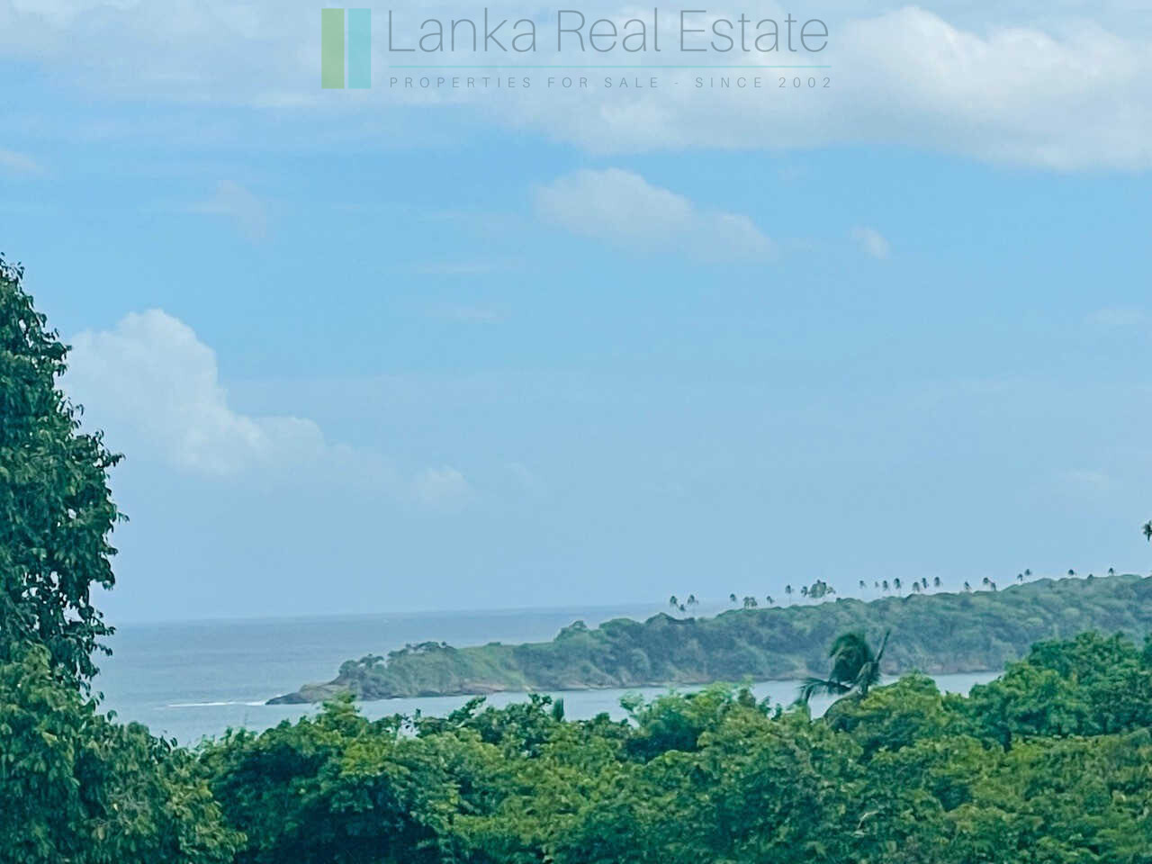 Ocean views at Seenimodara, Mawella