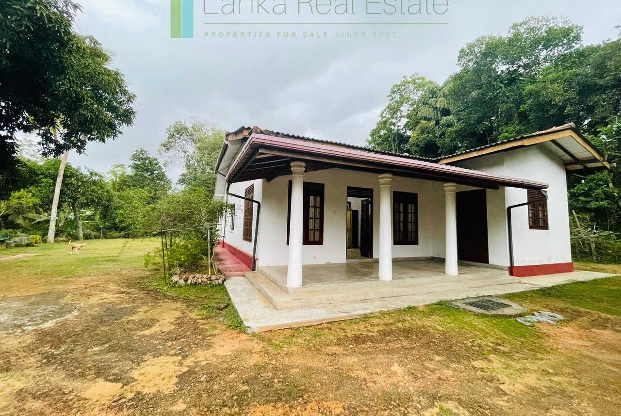 Four bedrooms with potential to extend at Koggala